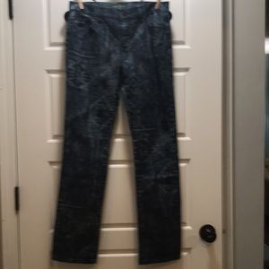 Ralph Lauren Jeans, Blue pattern, Upper hip is 31”. Inseam 31.75”